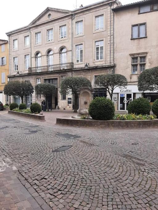 Ferienwohnung T3 Hyper-Centre Au Calme Tout Equipe Parking Prive Castres  Exterior foto